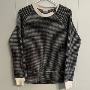 Columbia chilling houndstooth sweater black/cream side button crewneck round hem